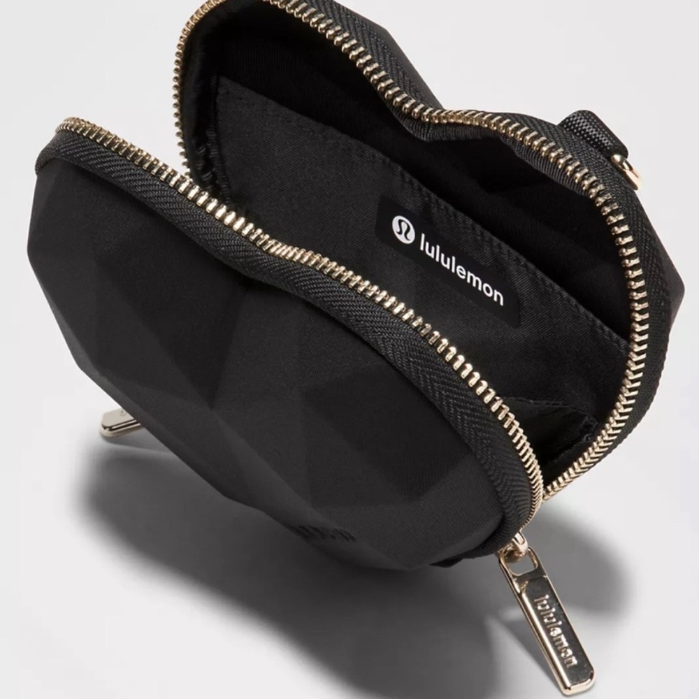 Lululemon Black Heart-Shaped Wristlet - Picture 3 of 5